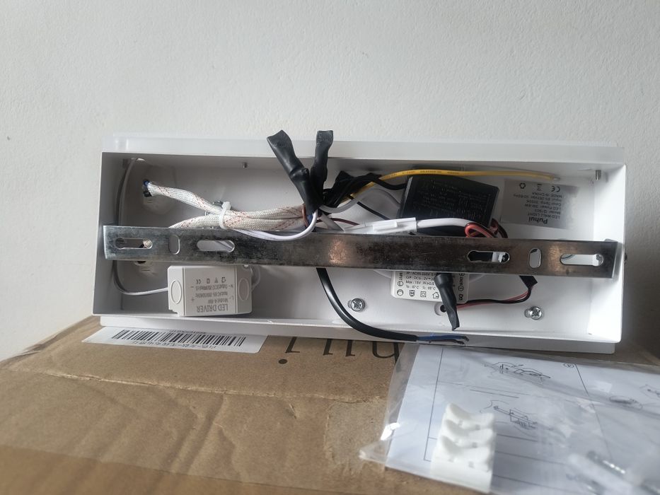 Лед лампа для чтения бра с зарядным для телефона