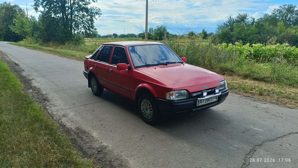 Продам Форд Ескорд 1.4