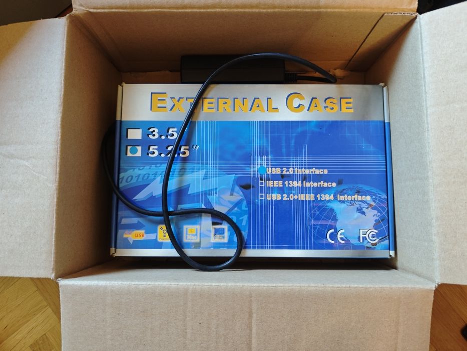 Caixa disco USB 5,25"