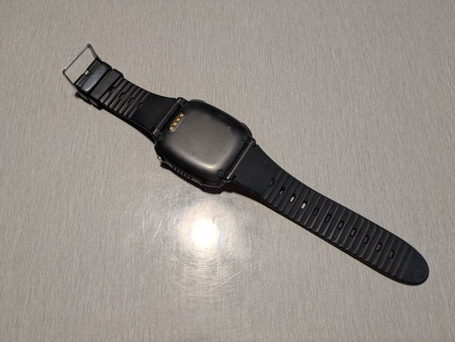 Дитячий смарт-годинник-телефон з GPS HW11