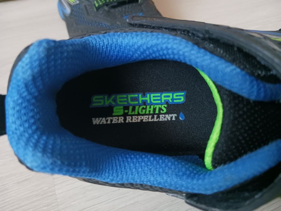 Świecące adidasy Skechers rozm. 33