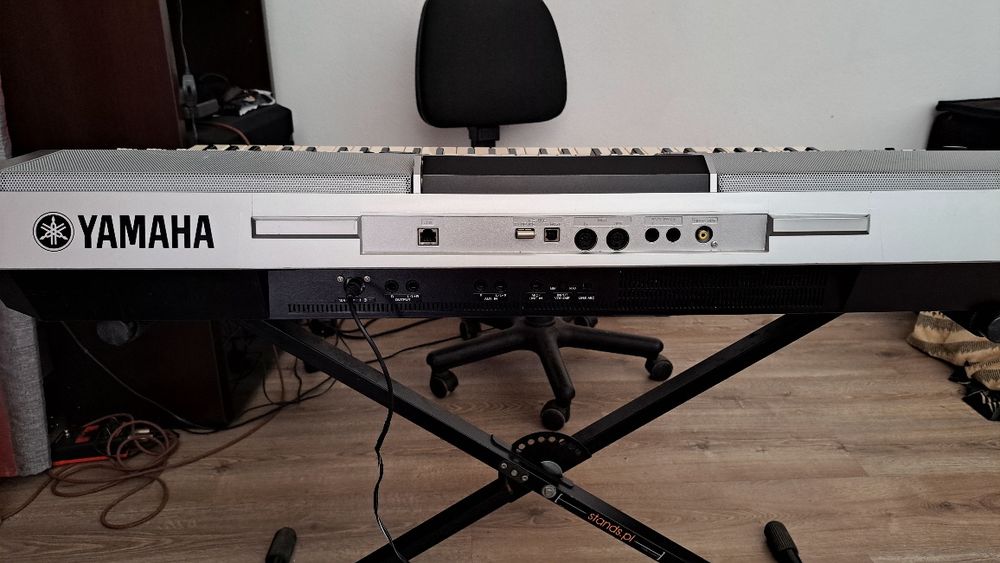 Teclado yamaha PSR 910