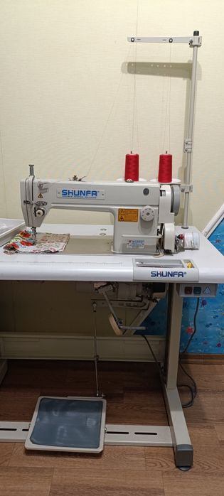 Продам швейну машину SHUNFA SF 818 U