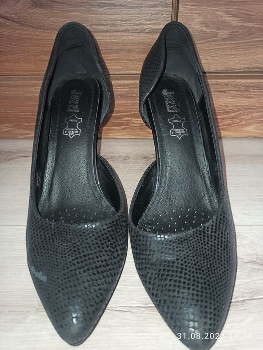 Szpilki czarne zamsz 39