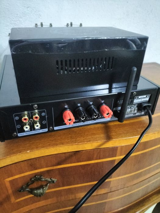 Wzmacniacz lampowy USB/bluetooth 2x40watt RMS prezent okazja jak nowy