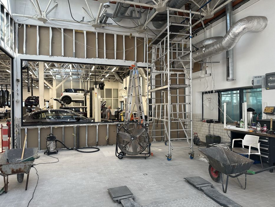 Minikoparka uslug budowlane / wykopy / wynajem