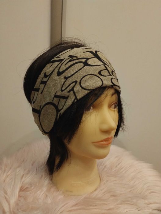 Wyprzedaż!Czapka z literkami unisex