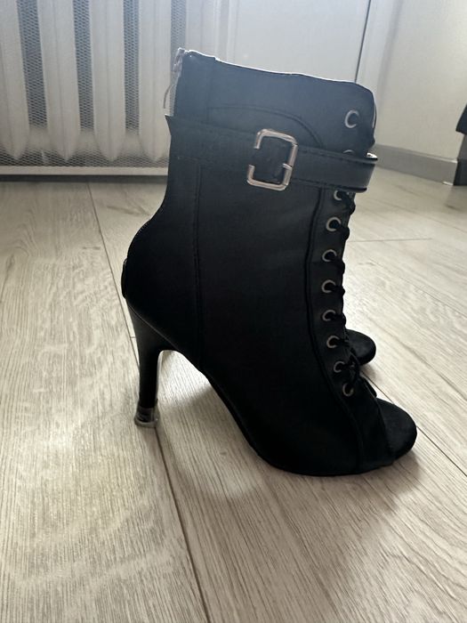 Взуття для high heels 37 розмір шкіряне