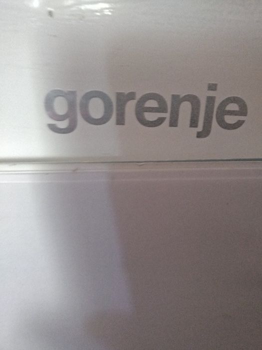 Морозилка на три полочки.Полочкі на Індезит.