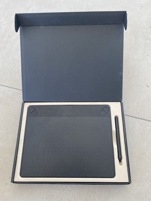 Wacom Intuos Art M tablet graficzny