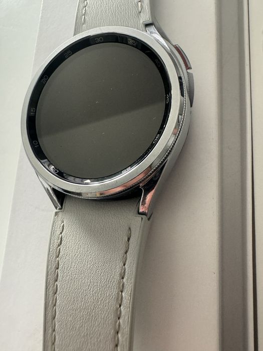 Zegarek sportowy damski samsung Galaxy Watch 6 Classic