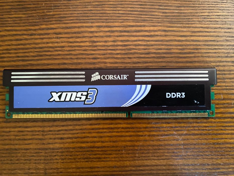 Оперативна пам'ять Corsair XMS3 DDR3 2GB 1333MHz