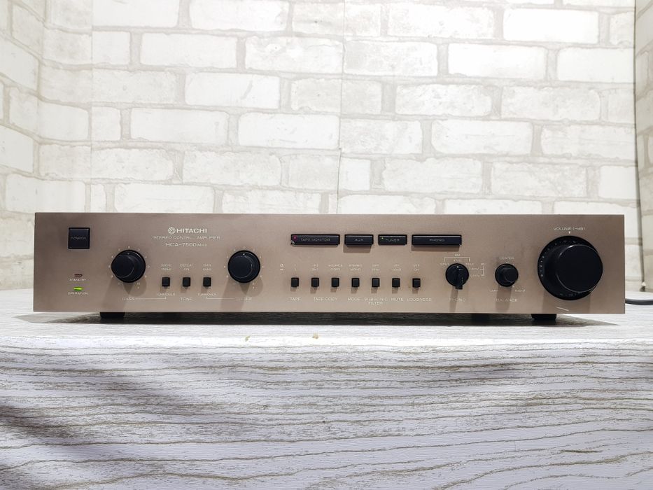 Попередній підсилювач HITACHI HCA-7500 MKII,б/у з Німеччини