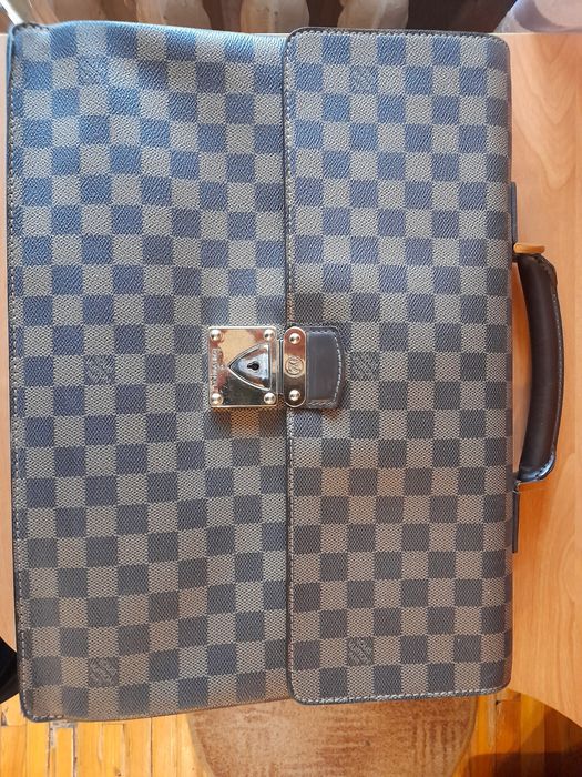 Портфель LOUIS V