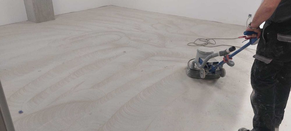 Wylewka poziomująca/wygładzająca/wyrównująca, naprawa podłóg