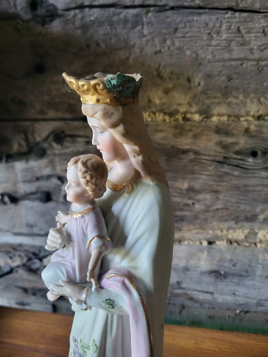 Biskwit stara figurka Maryja Królowa porcelana