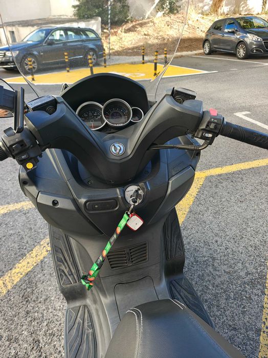 Scooter SYM GTS 300 i - A Scooter Ideal