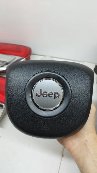 Подушка безпеки Jeep Grand Cherokee wk2  черокі