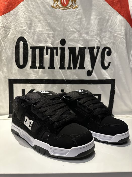 6 різних пар взуття Dc shoe