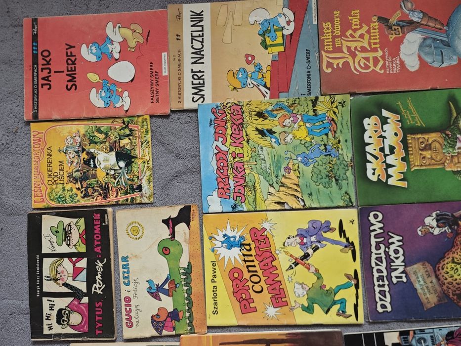 Zestaw komiksów polskie i francuskie Tytus Smerfy i inne PRL