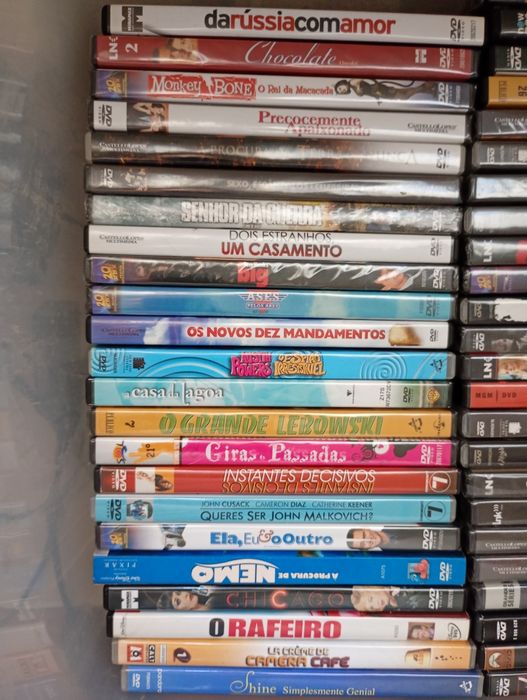 Vendo lote 25 DVD vários
