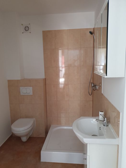 RDZAWKA pokoje  dla pracowników  plus pomieszczenie biuro magaz