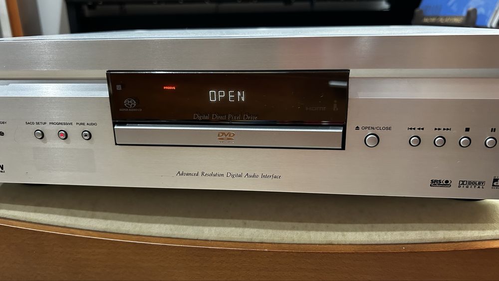 Leitor de DVD Pioneer DV-989AVi