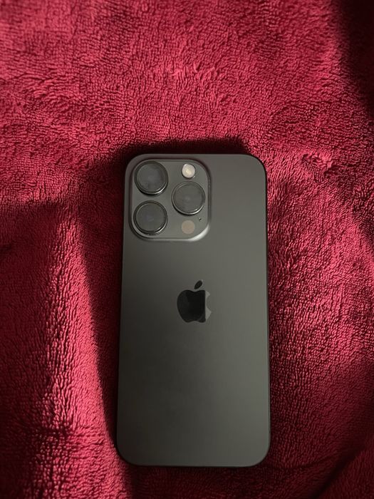 P.ex:Iphone novo 15 pro funcional