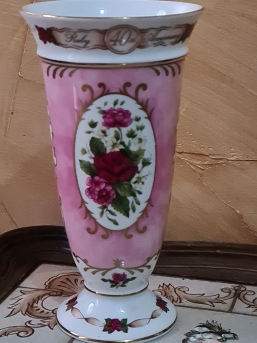 Wazonik porcelanowy angielski