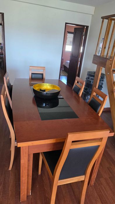 Mesa de jantar + 6 cadeiras