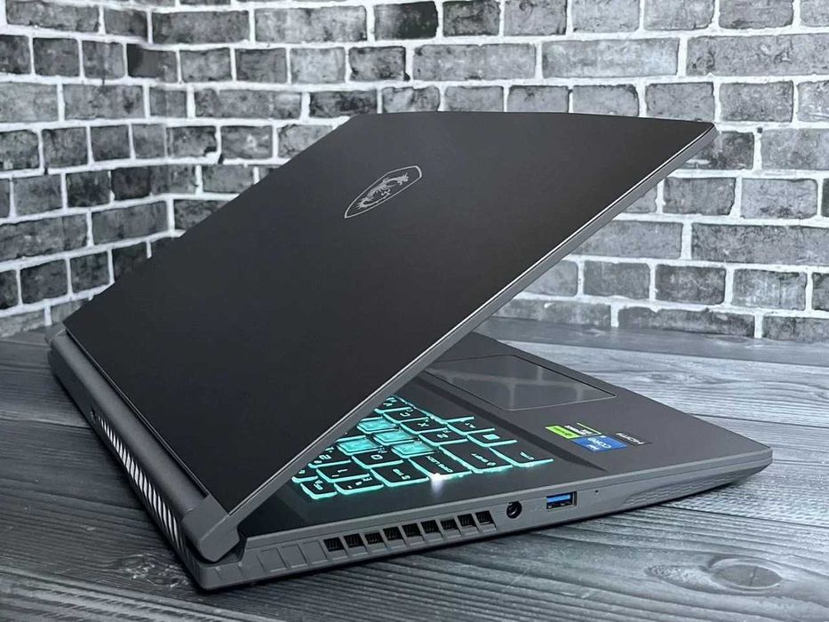 СУПЕР ГЕЙМЕРСКИЙ НОУТБУК (Видеокарта RTX 4050) Киберпанк, Сталкер 2