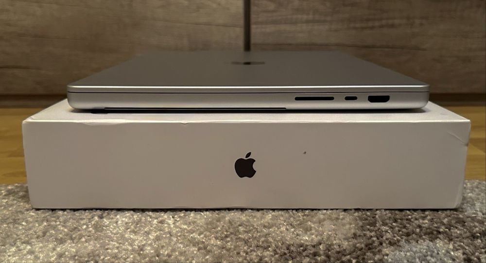 Apple MacBook M1 Pro 16" 16GB RAM 512 SSD (ідеальний стан)