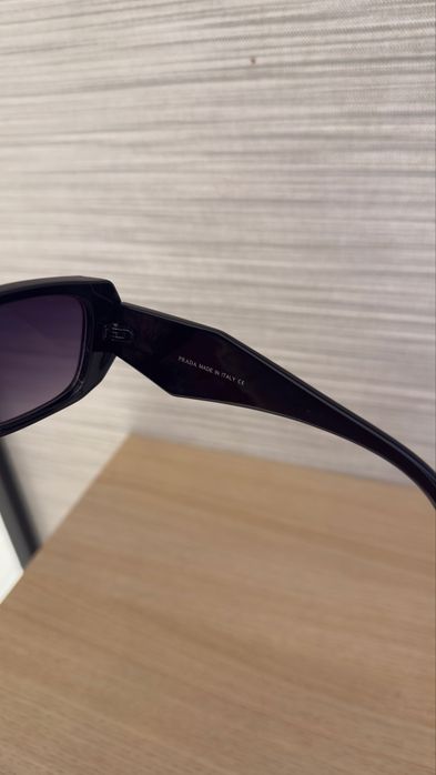 Oculos de sol Prada