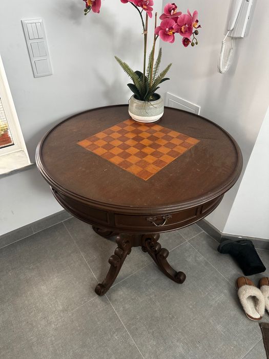 Mesa com xadrez incluído antiguidade