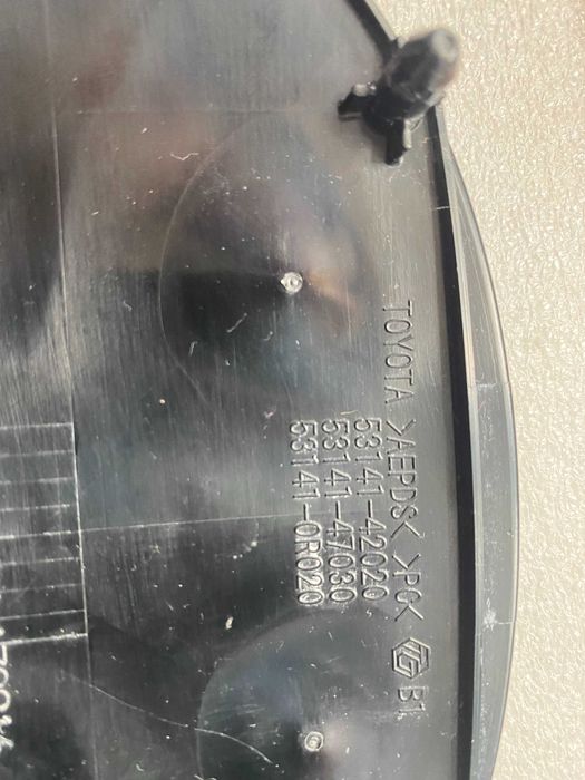 Эмблема Toyota, Lexus RX 350, ES350, IS,RC,NX,UX 2016-2024 USA