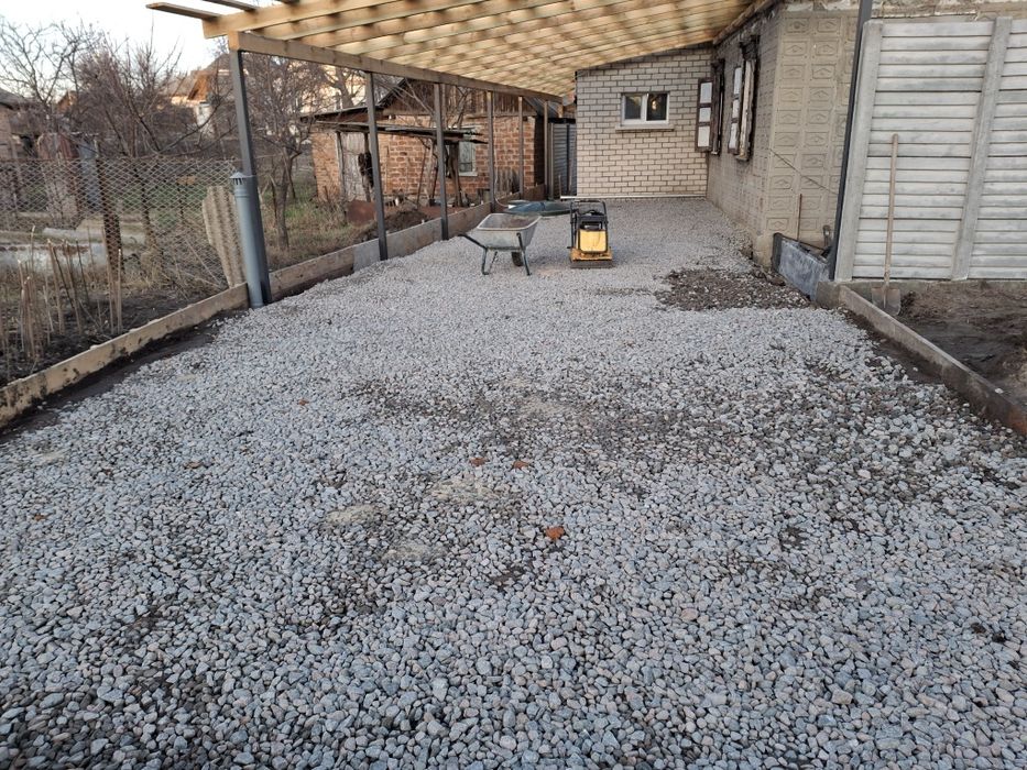 Покрівельні роботи,кладка газоблоку, бетонування