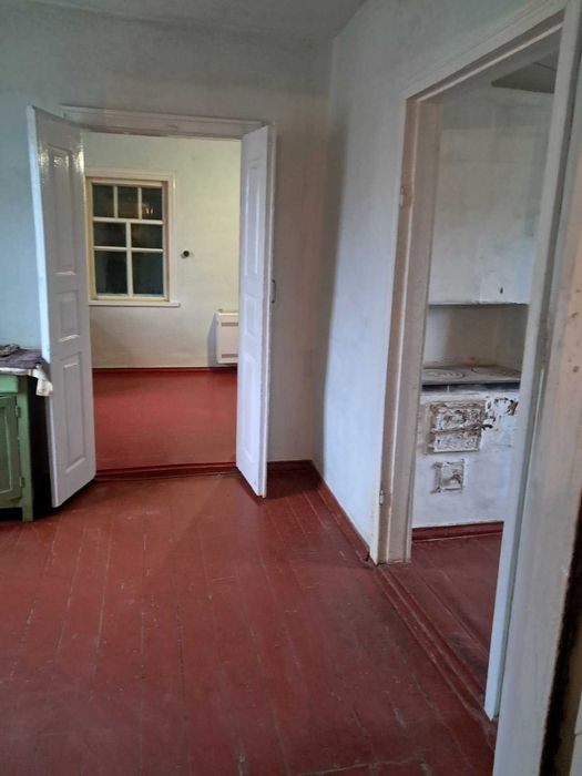 Продам газифицированный дом. Земли 44 сотки. Центр