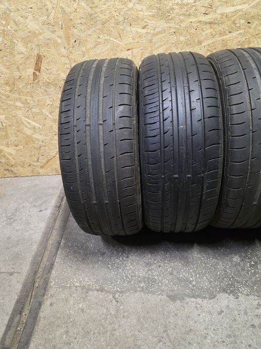 Komplet opon letnich 215/50 R18 92W Falken  Azenis