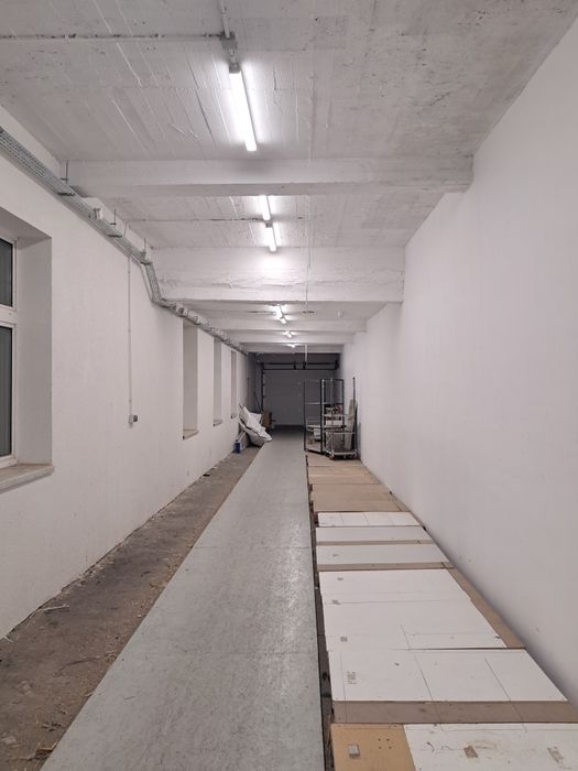 Wynajmę obiekt po byłym salonie samochodowym