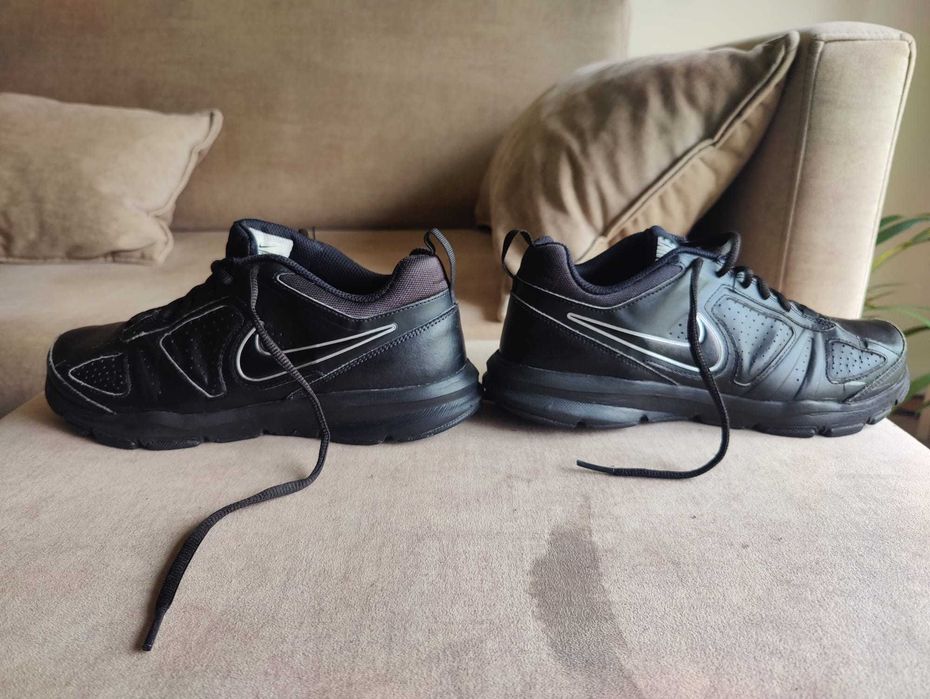 Sapatilhas Nike tam. 42 em estado novo RESERVADAS