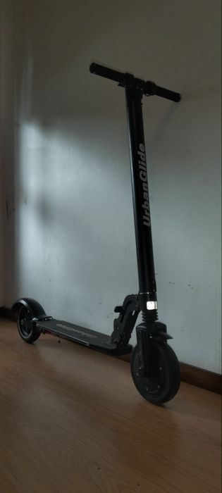 Trotinete elétrica UrbanGlide avariada