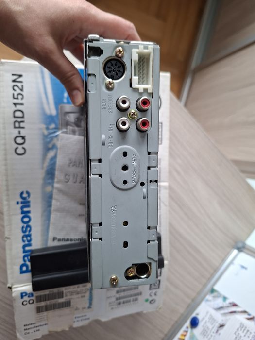 Radio samochodowe na kasety, wyjmowany panel Panasonic CQ-RD152N