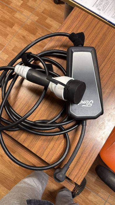 Carregador auto de uso domestico