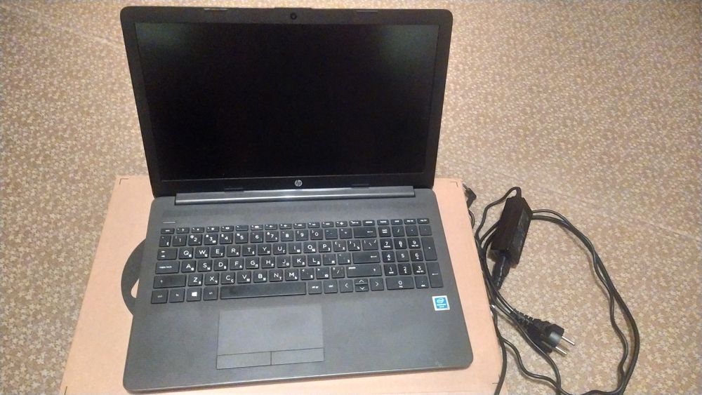 Ноутбук hp 250 g7 ddr4-16gb hdd500gb Pentium gold win 11 sl