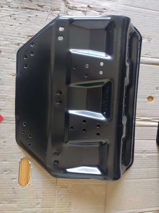 Кронштейн кріплення бризговика блотнік Сканія Scania