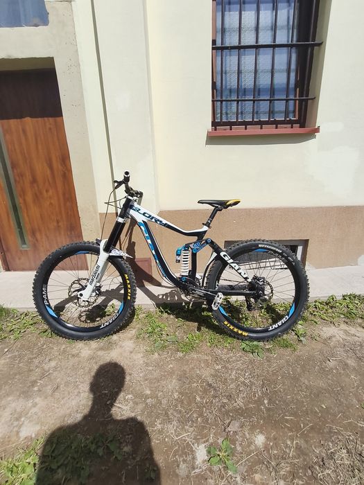 Giant Glory DH Fr