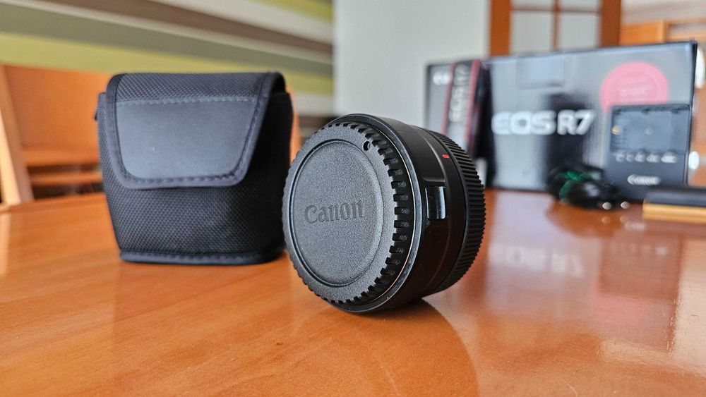 Canon EOS R7 + Adaptador RF para EF – Mirrorless APS-C 4K 60fps