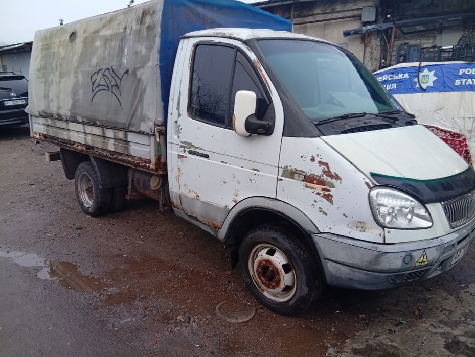 Продам цілком по запчастини доки ок мотор 406.