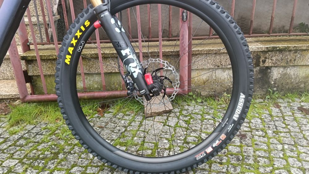 Bicicleta E-bike Orbea Rise M10