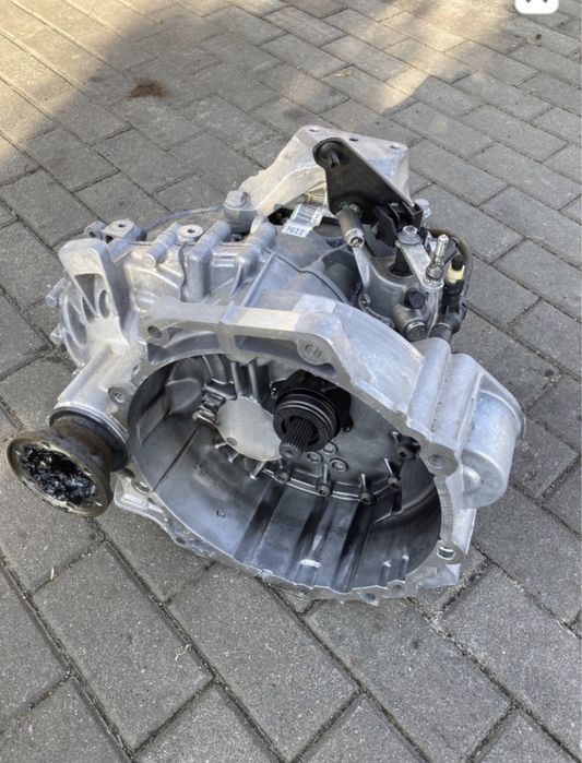 Кпп коробка передач UEW TSI AUDI Q2 81A T-ROC KAROQ UET